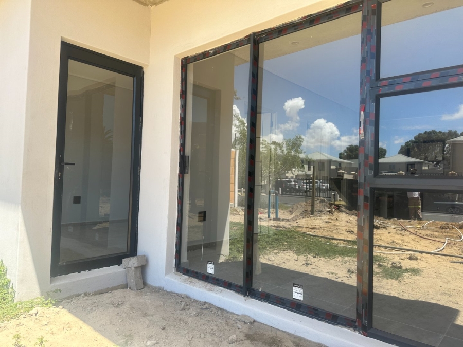 2 Bedroom Property for Sale in Table View Western Cape